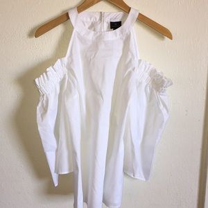 Worthington White top With Style!